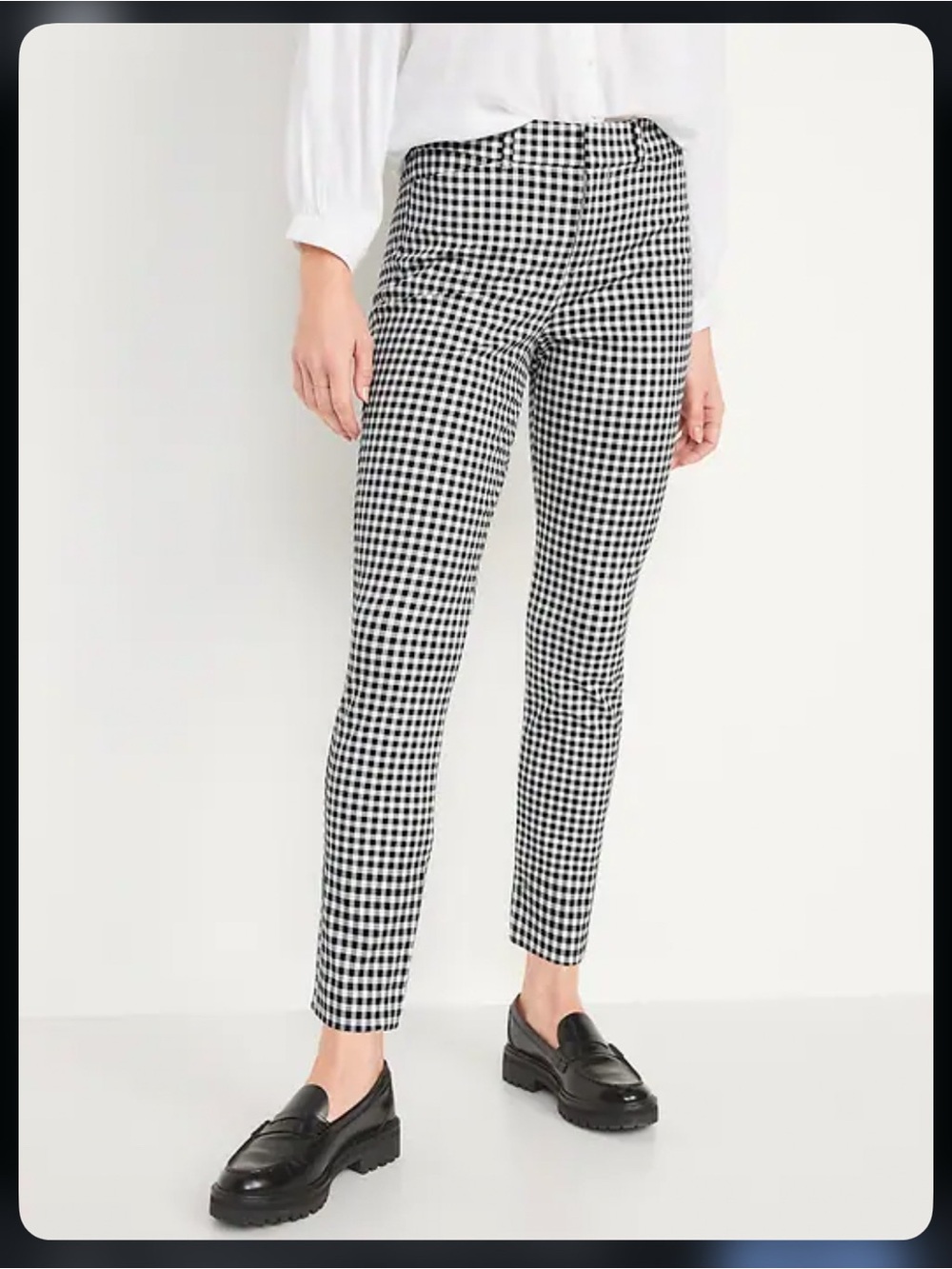 Old Navy Women's High Rise Pixie Pants White/Black Gingham. Size 10. EUC